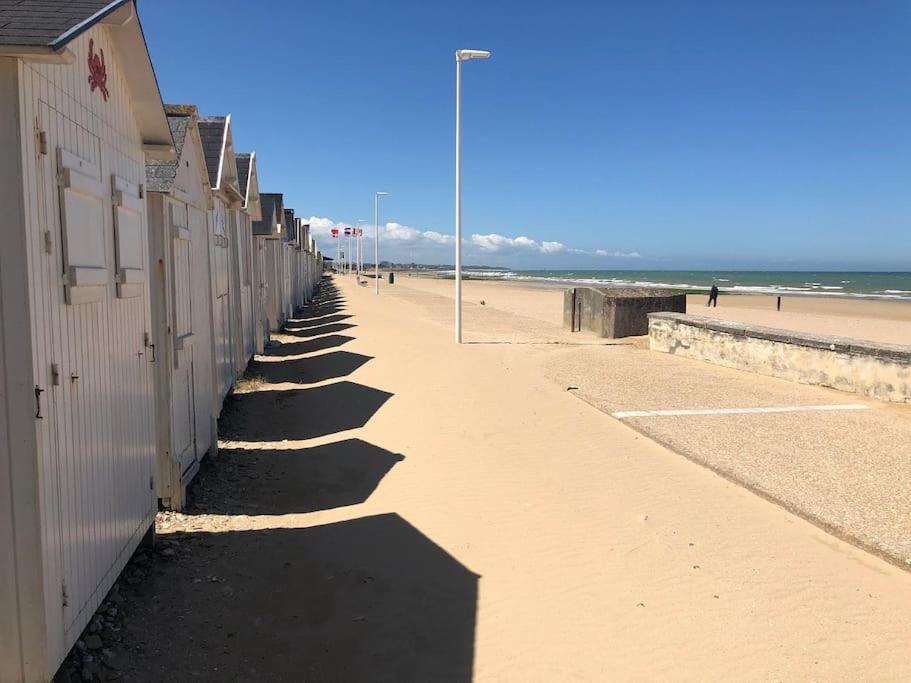 Appartement Acces Direct A La Plage Bernières-sur-Mer المظهر الخارجي الصورة