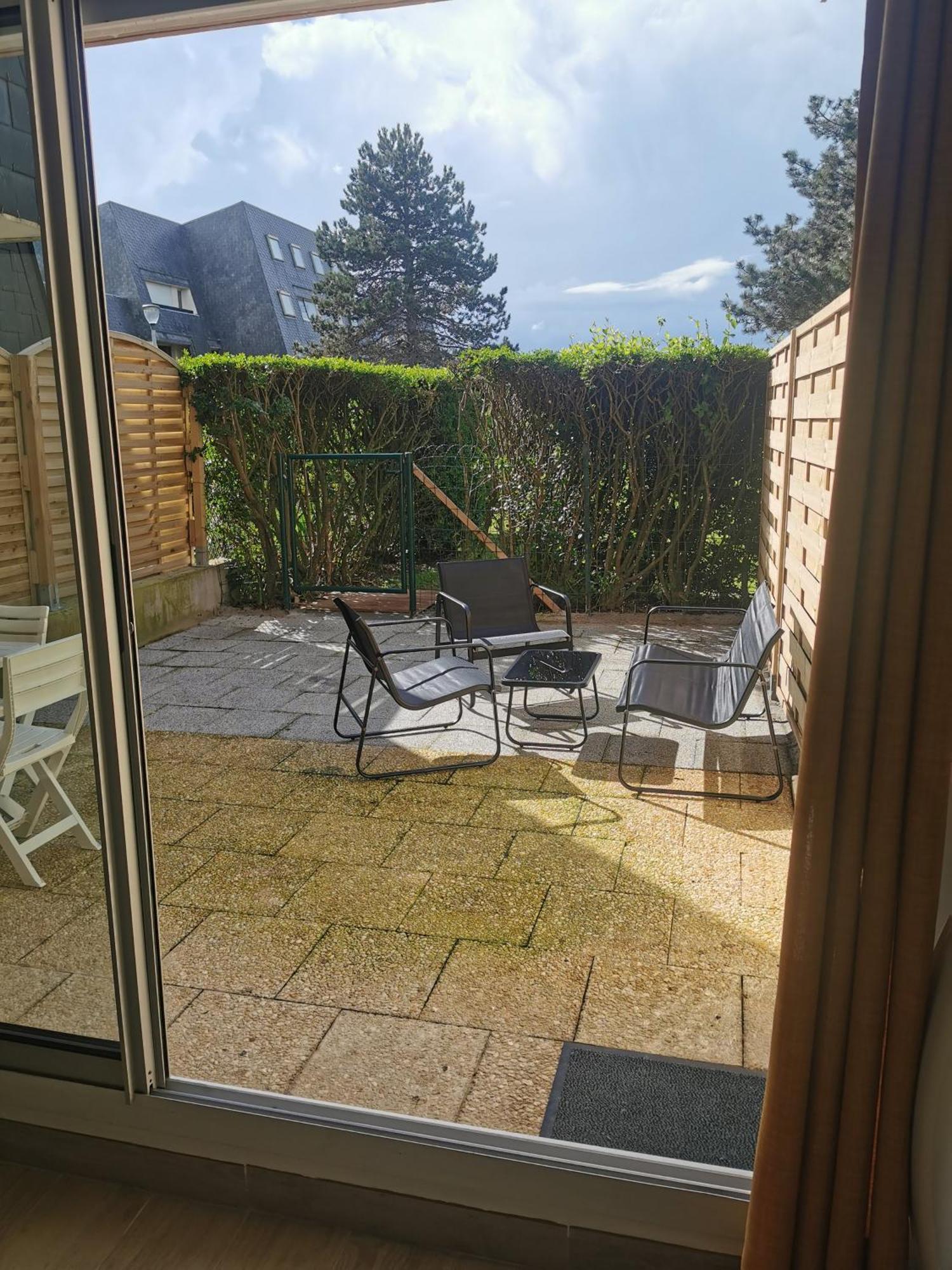 Appartement Acces Direct A La Plage Bernières-sur-Mer المظهر الخارجي الصورة